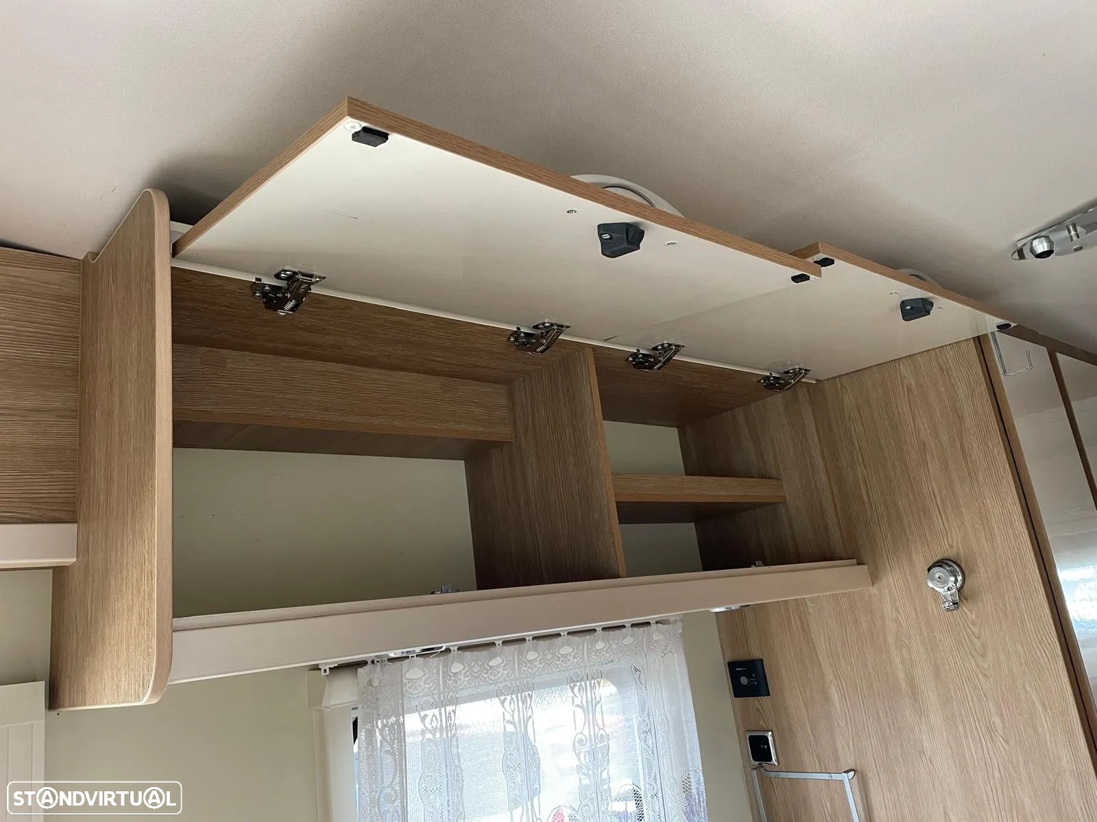 image (16) Rimor Seal 5 - Autocaravana c/Caixa Automática Venda Aluguer Caravanas