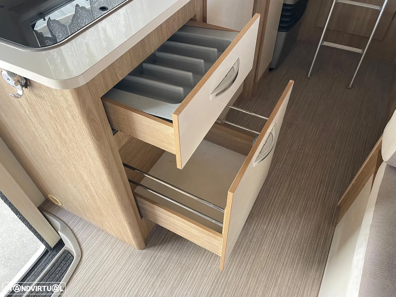 image (19) Rimor Seal 5 - Autocaravana c/Caixa Automática Venda Aluguer Caravanas