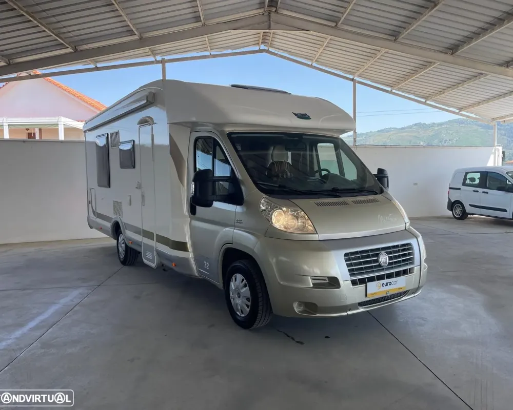 McLouis MC4 Autocaravana c/Cama Central e Elevatória Venda Aluguer Caravanas