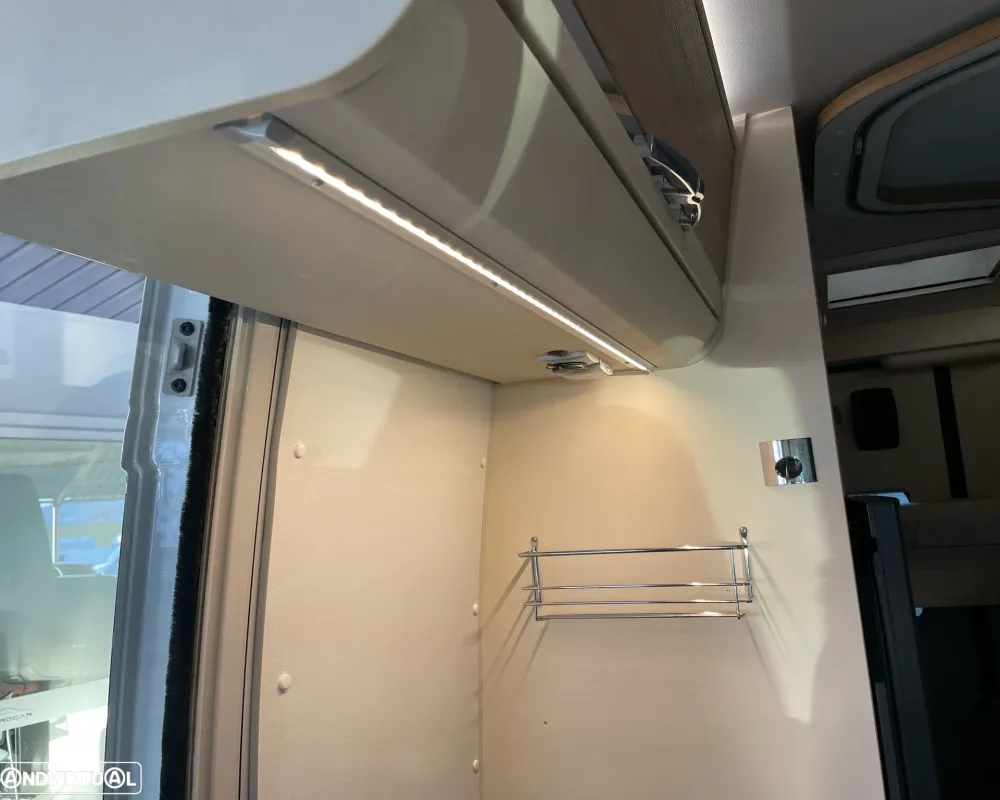 Adria Twin 600 SPT Family - Autocaravana Venda Aluguer Caravanas