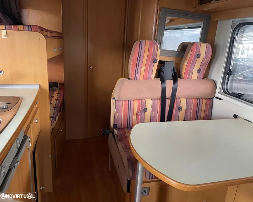 CI International Elliot 10 - Autocaravana Venda Aluguer Caravanas