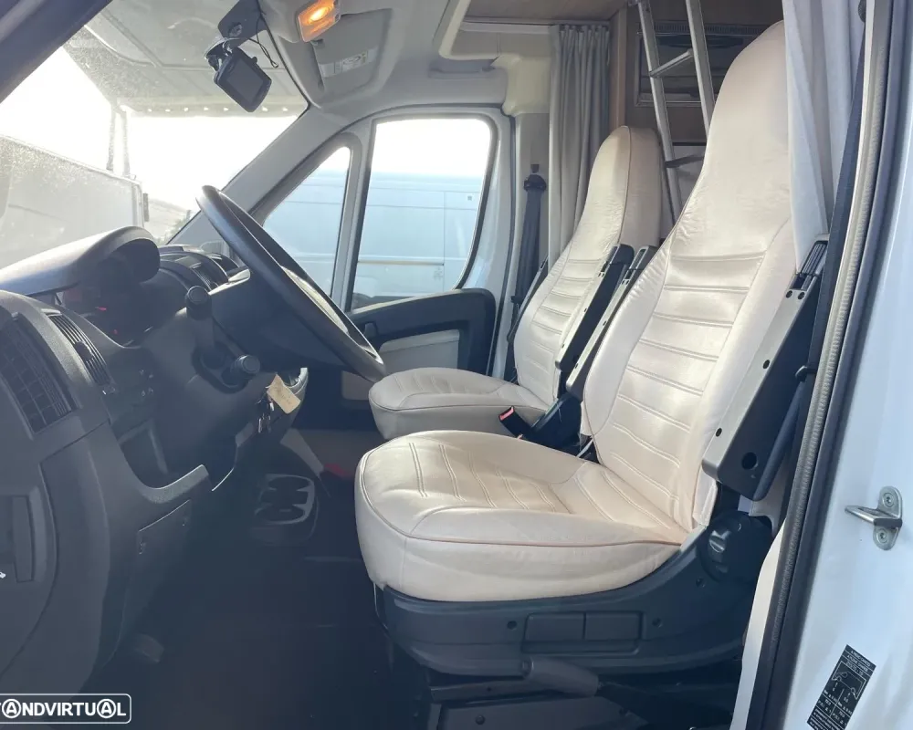 Rimor Seal 5 - Autocaravana c/Caixa Automática Venda Aluguer Caravanas