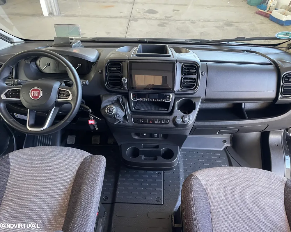 Weinsberg Carabus 600K - Autocaravana Venda Aluguer Caravanas